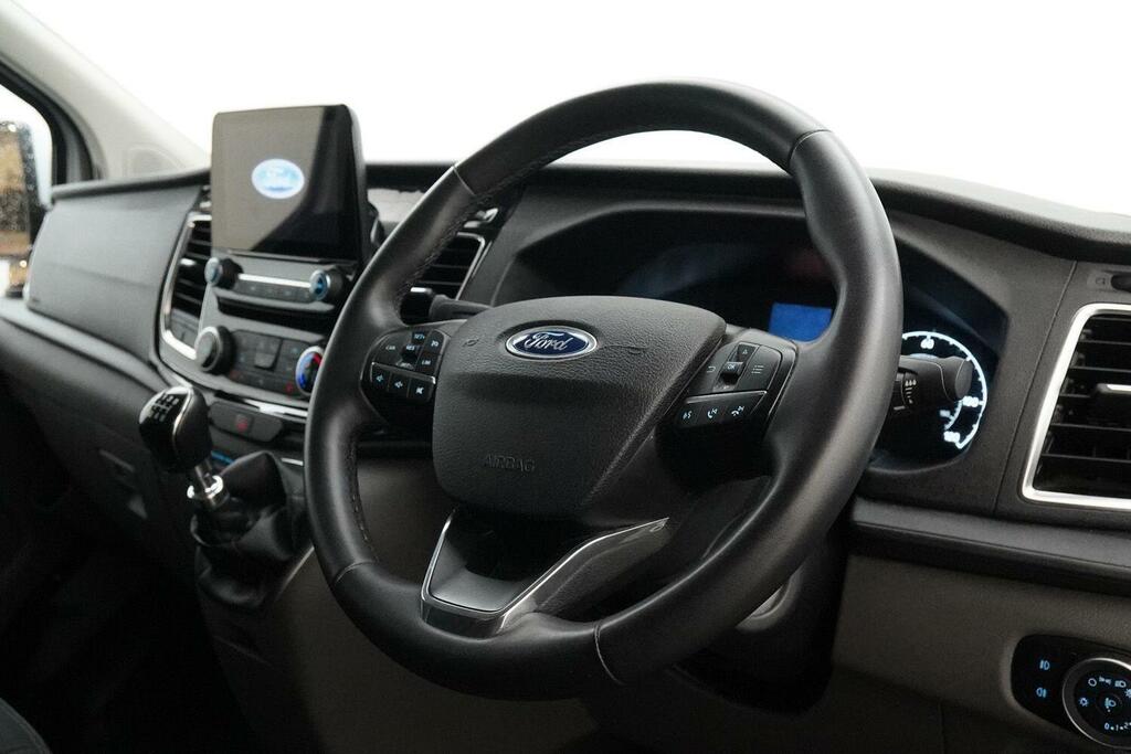 Ford Transit Custom 2.0 300 Ecoblue Limited Panel Van Manua WR72PXC White #2