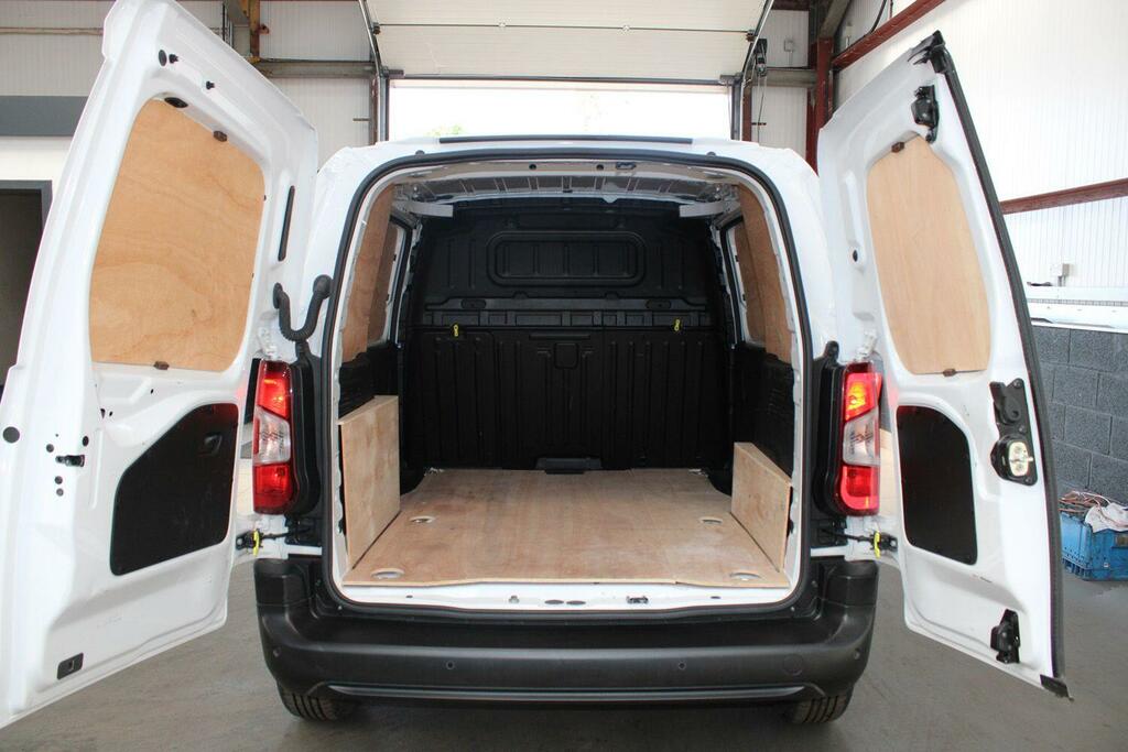 Toyota Proace City 1.5 Bluehdi Icon Short Panel Van NU24ONW White #2