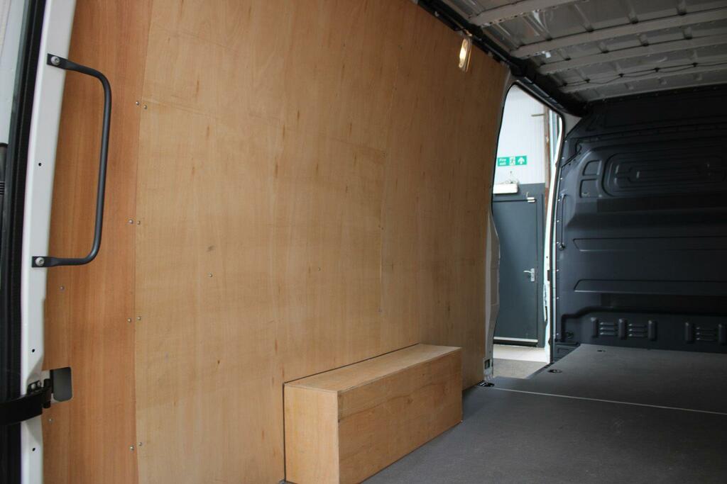 Mercedes-Benz Sprinter 2.0 315 Cdi Pro Panel Van G-tronic Rwd Black #11