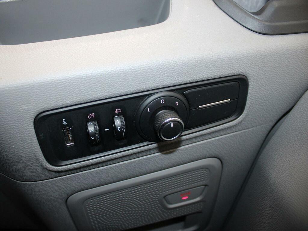 Maxus Deliver 9 2.0 D20 Lux Fwd L3 H2 Euro 6 Ss White #15