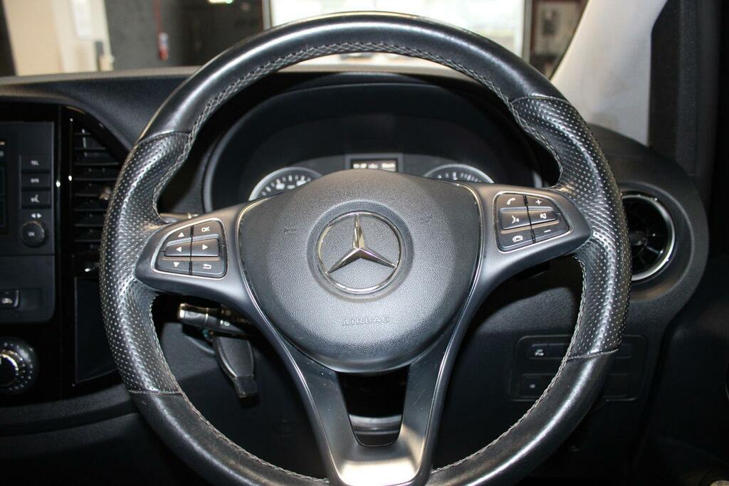 Mercedes-Benz Vito 2.0 114 Cdi Progressive White #32