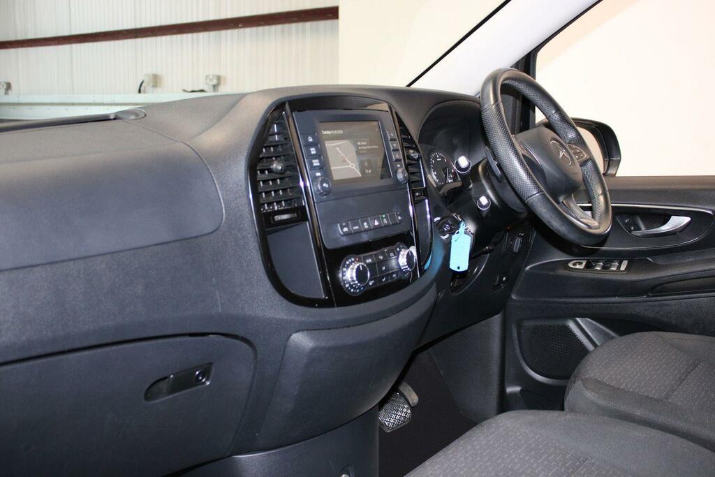 Mercedes-Benz Vito 2.0 114 Cdi Progressive White #36
