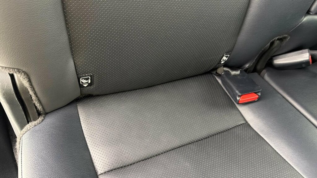 Toyota HILUX Pickup Black #14