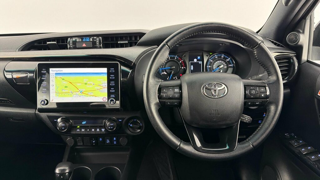 Toyota HILUX Pickup Black #7