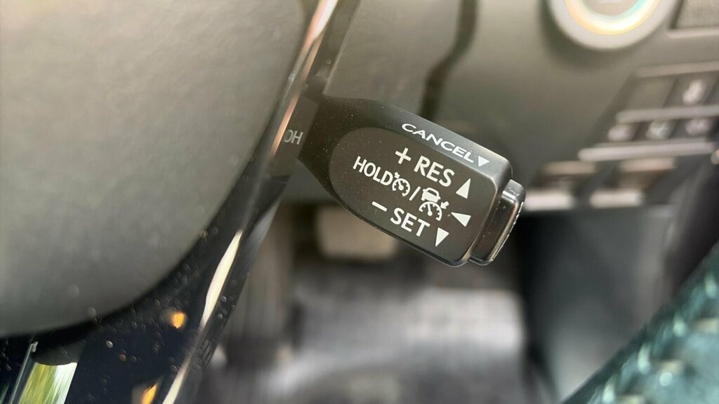 Toyota HILUX 2.8L Invincible X Grey #33