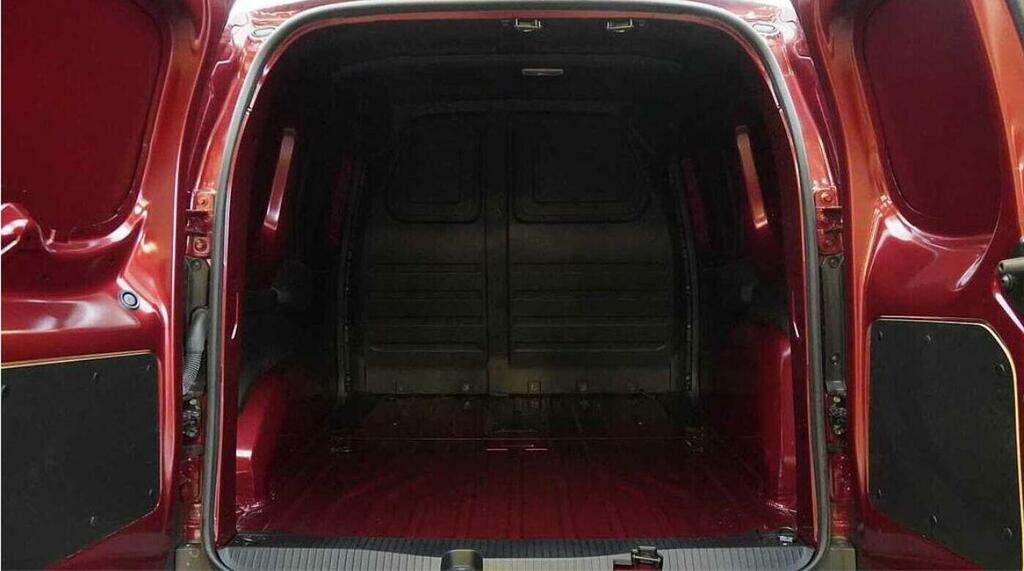 Nissan TOWNSTAR 90Kw Acenta Van 45Kwh Red #6