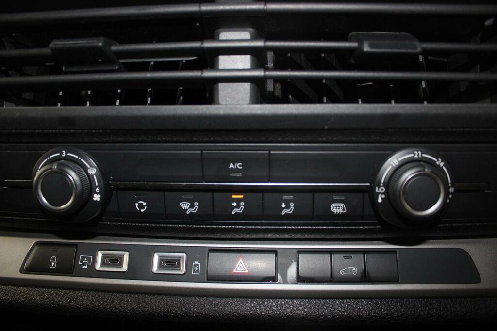 Vauxhall Vivaro 3100 75Kwh Prime L2 H1 6Dr 7.4Kw Charger Grey #32