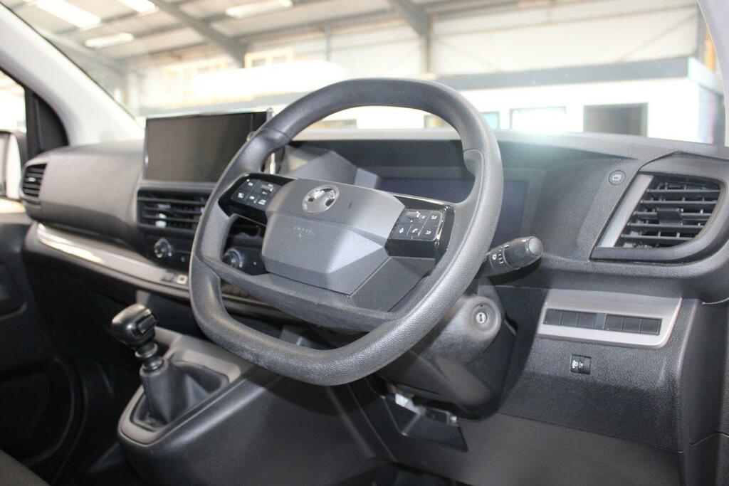 Vauxhall Vivaro 3100 75Kwh Prime L2 H1 6Dr 7.4Kw Charger Grey #27