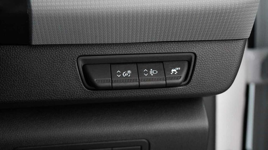Nissan TOWNSTAR 90Kw Tekna Crew Van 45Kwh Grey #29