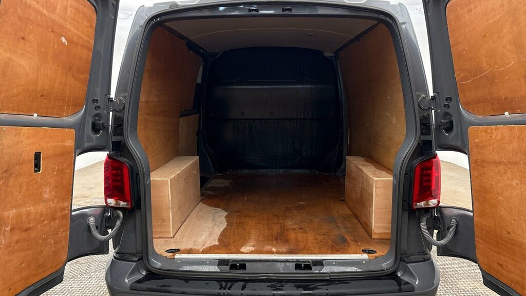 Volkswagen Transporter 2.0 Tdi T28 Highline Fwd Swb Euro 6 Ss Grey #6