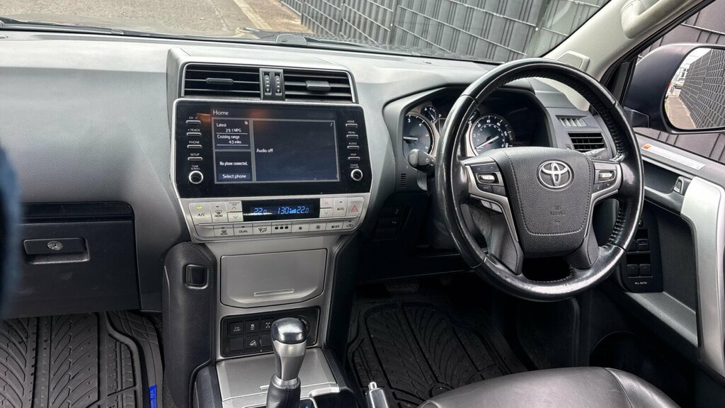 Toyota Land Cruiser 2.8D Active Navi 4Wd Lwb Euro 6 Ss YB72DXO Grey #6