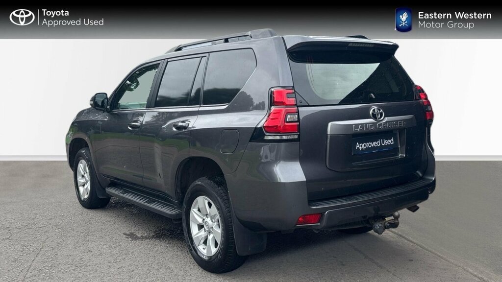 Toyota Land Cruiser 2.8D Active Navi 4Wd Lwb Euro 6 Ss YB72DXO Grey #4