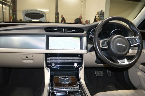 Jaguar XF 2.0I 300 300 Sport Awd #13