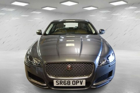 Jaguar XF 2.0D Portfolio Saloon Grey #2