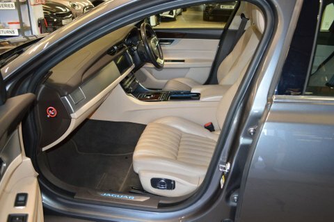 Jaguar XF 2.0I 300 300 Sport Awd #11