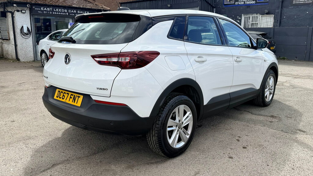 Vauxhall Grandland X 1.2 Turbo Se Suv Euro 6 Ss 1 White #3