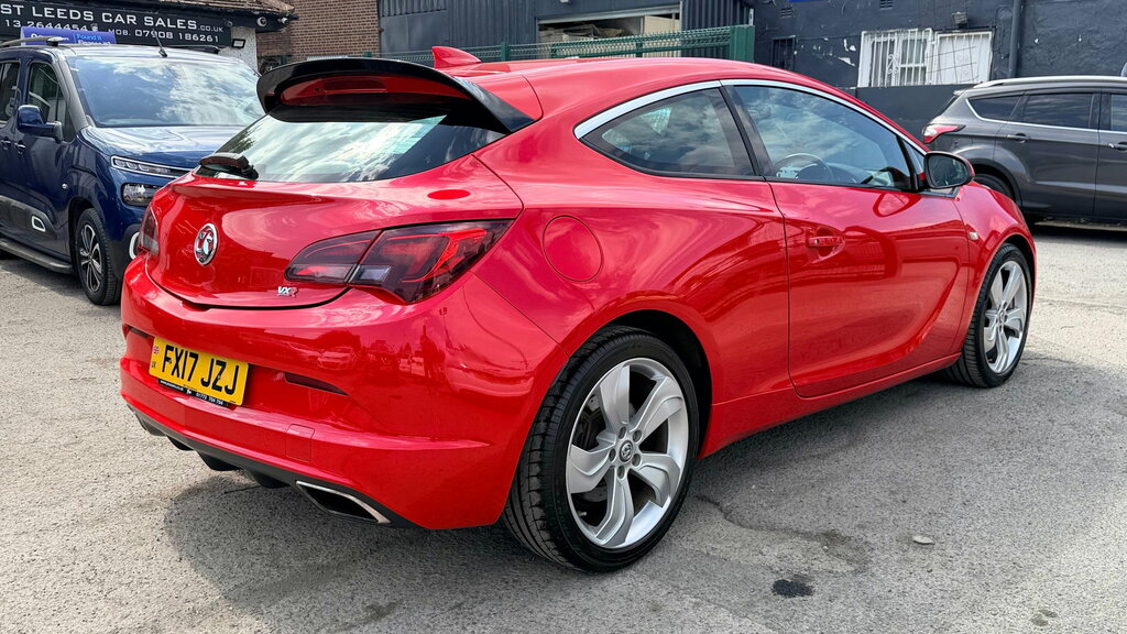 Vauxhall Astra GTC 2.0T Vxr Coupe Euro 6 Ss 280 Red #3