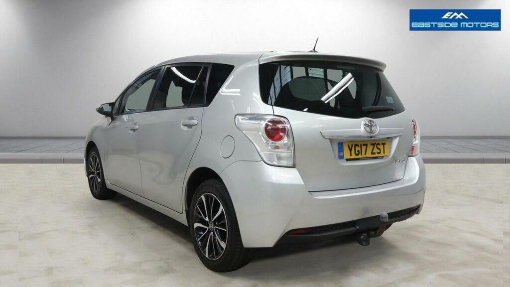Toyota Verso 1.8 V-matic Design Multidrive S Euro 6 7 Seat Silver #3
