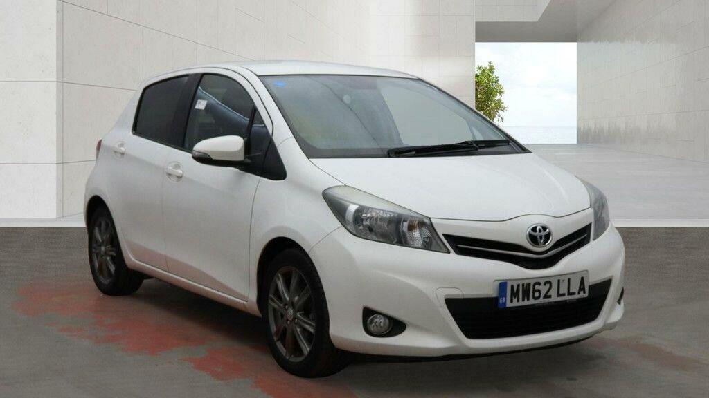 Toyota Yaris 1.33 Dual Vvt-i Sr Multidrive S Euro 5 White