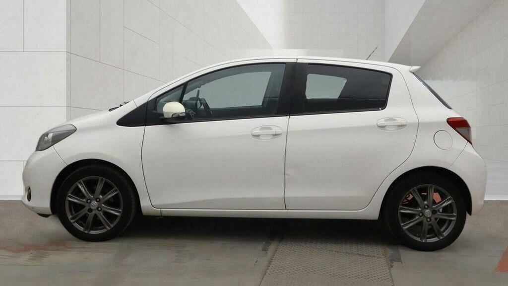 Toyota Yaris 1.33 Dual Vvt-i Sr Multidrive S Euro 5 White #6