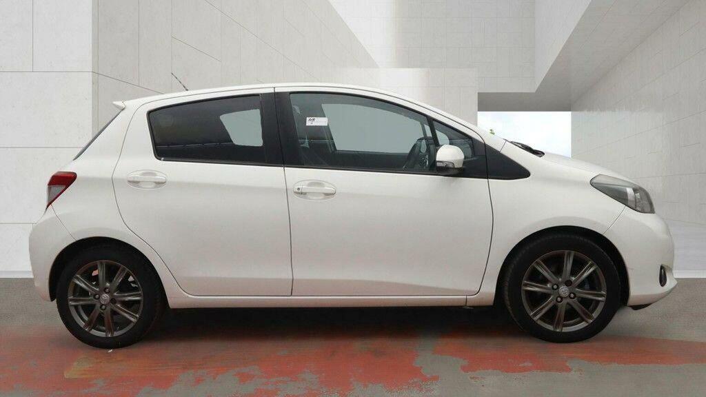 Toyota Yaris 1.33 Dual Vvt-i Sr Multidrive S Euro 5 White #5