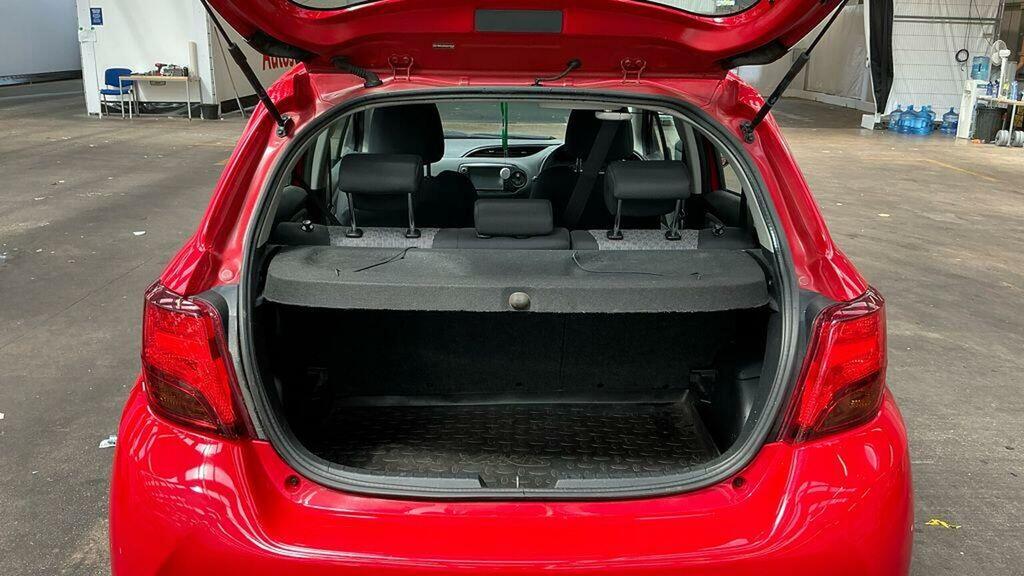 Toyota Yaris 1.4 D-4d Icon Plus Euro 5 Red #11