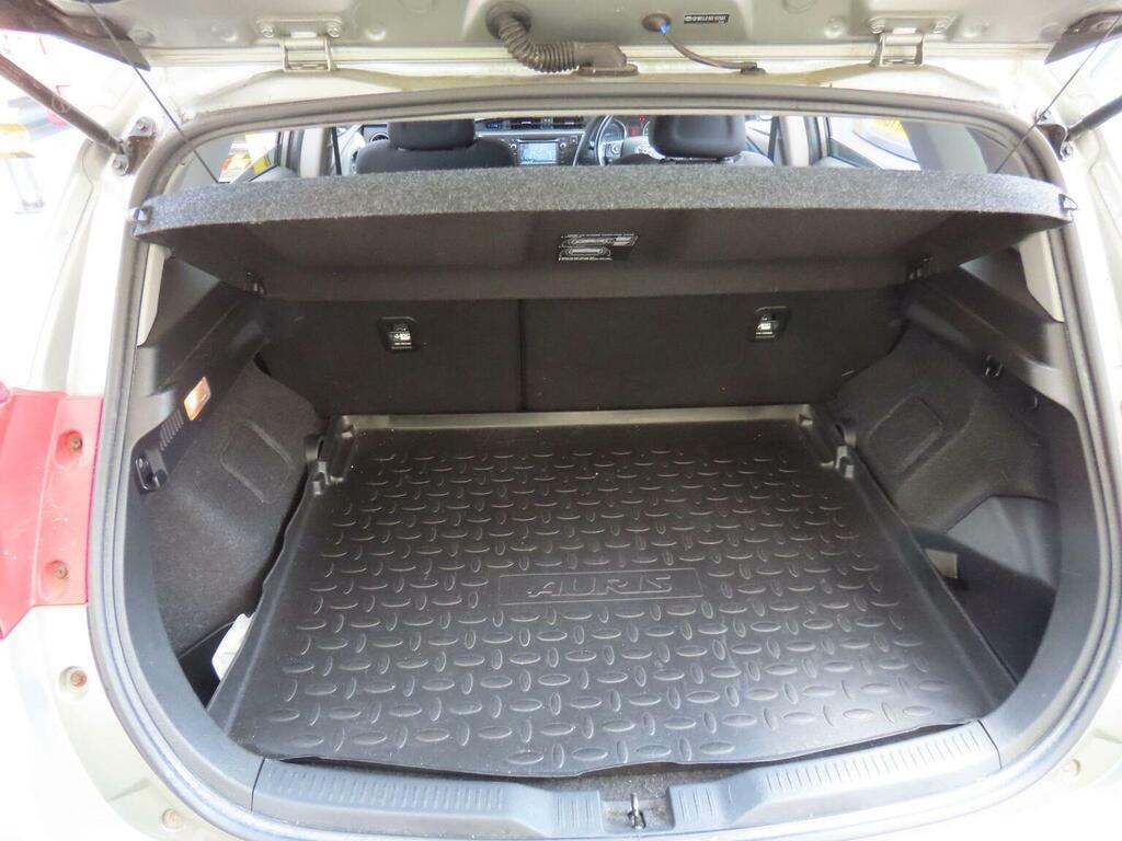 Toyota Auris 1.6 D-4d Business Edition Grey #10