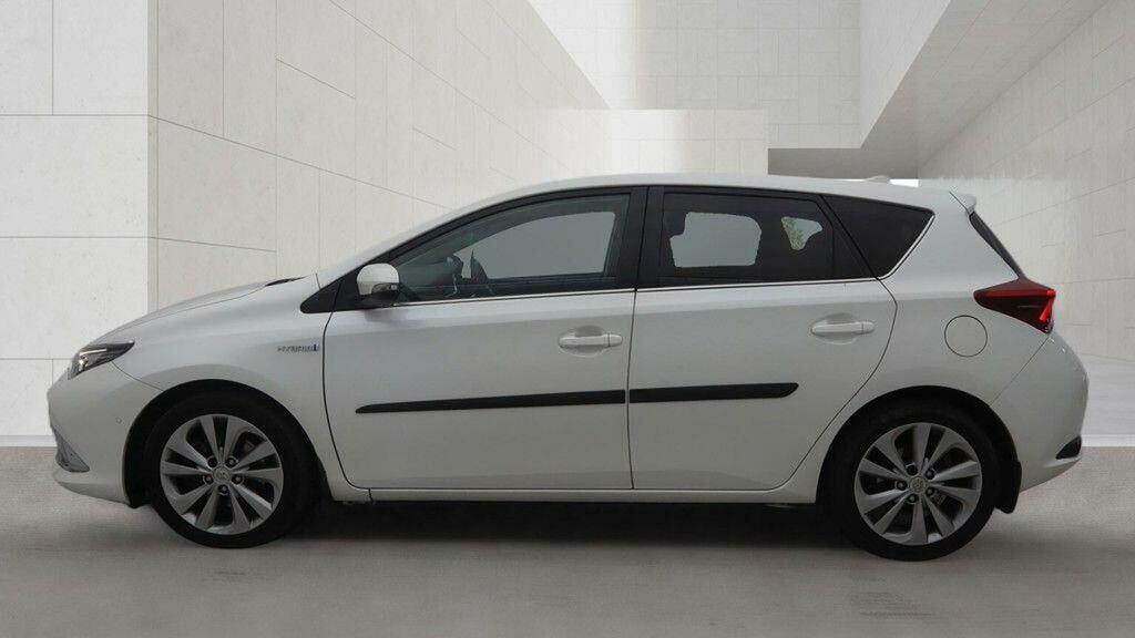 Toyota Auris 1.8 Vvt-h Excel Cvt Euro 6 Ss White #6