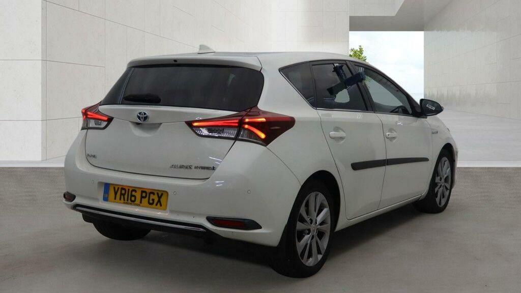 Toyota Auris 1.8 Vvt-h Excel Cvt Euro 6 Ss White #4