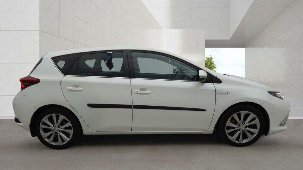 Toyota Auris 1.8 Vvt-h Excel Cvt Euro 6 Ss White #5