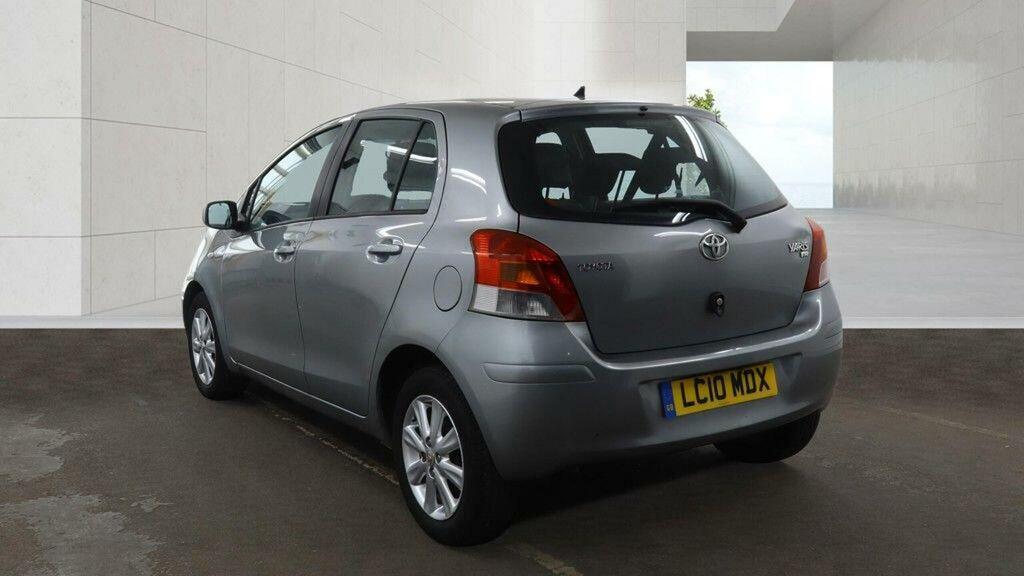 Toyota Yaris 1.33 Dual Vvt-i Tr Euro 4 Ss Silver #3