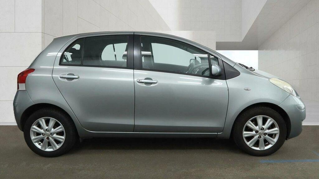 Toyota Yaris 1.33 Dual Vvt-i Tr Euro 4 Ss Silver #5