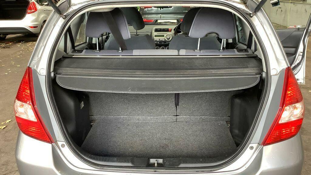 Honda Jazz 1.4 I-dsi Se Hatchback Cvt-7 139 Gkm, Grey #8
