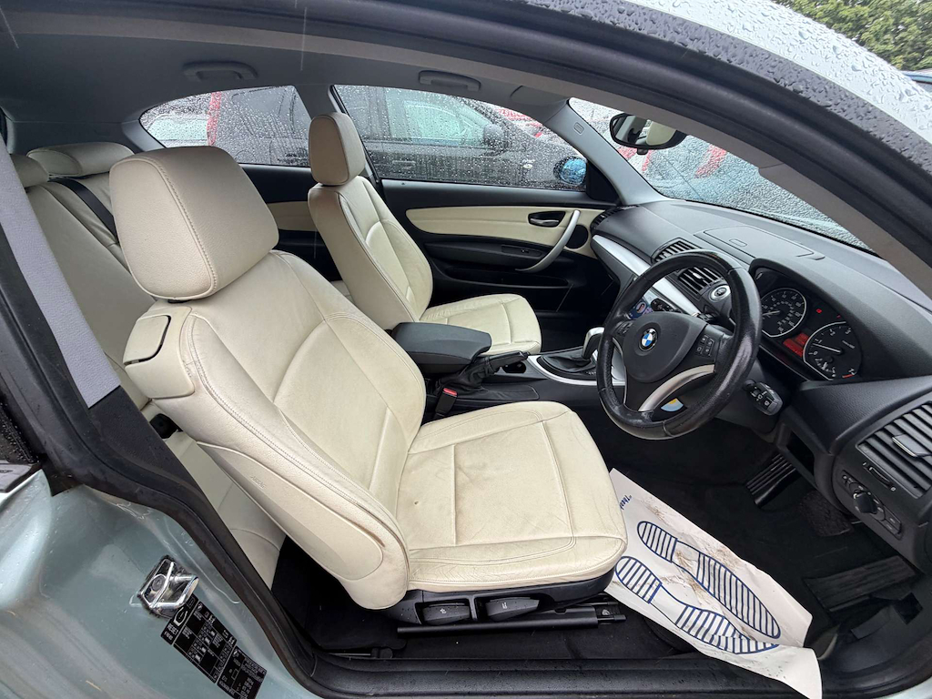BMW 1 Series 2.0 120D Se Steptronic Euro 4 Silver #9