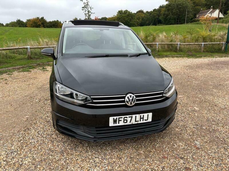 Volkswagen Touran 1.6 Tdi Se Family Black #4