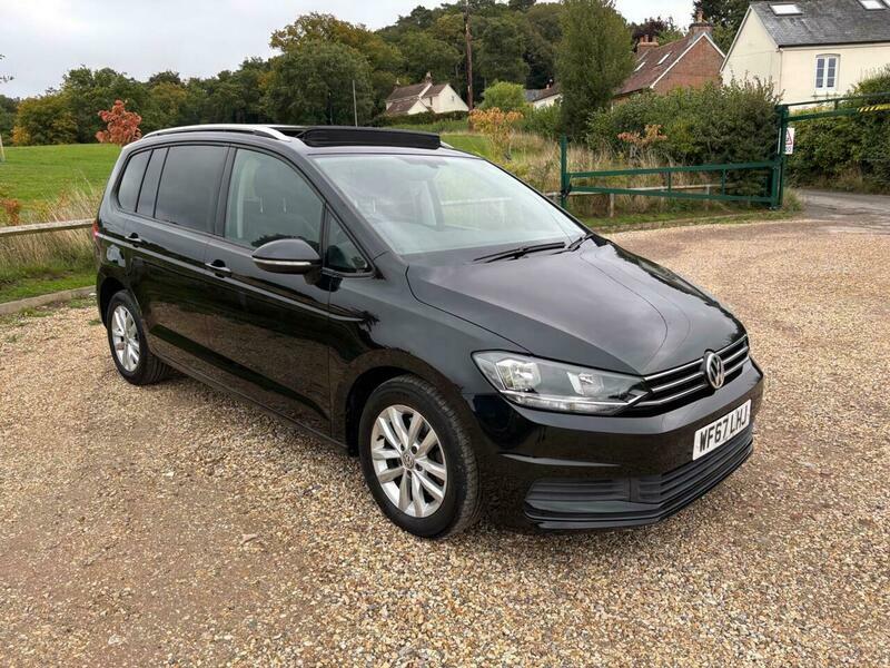 Volkswagen Touran 1.6 Tdi Se Family Black #2