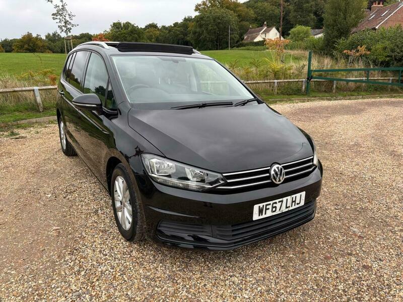 Volkswagen Touran 1.6 Tdi Se Family Black #3