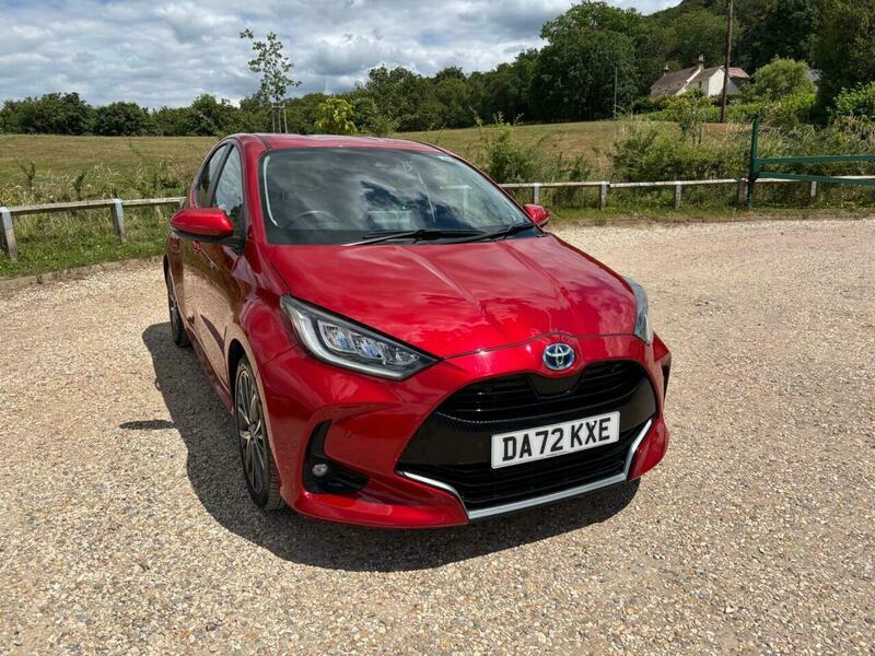 Toyota Yaris 1.5 Vvt-h Excel E-cvt DA72KXE Red #4