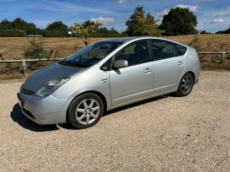 Toyota Prius 1.5 T Spirit Cvt Black #8
