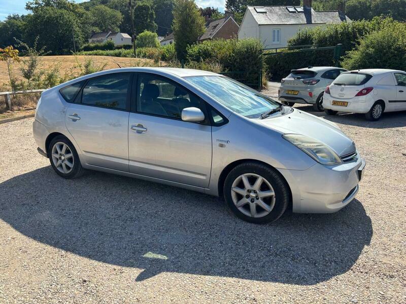 Toyota Prius 1.5 T Spirit Cvt Black #21