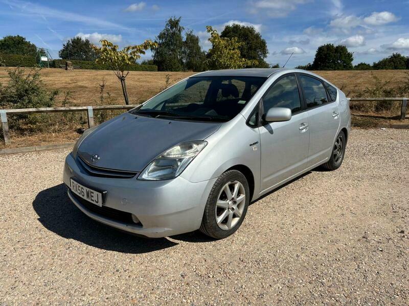 Toyota Prius 1.5 T Spirit Cvt Black #7