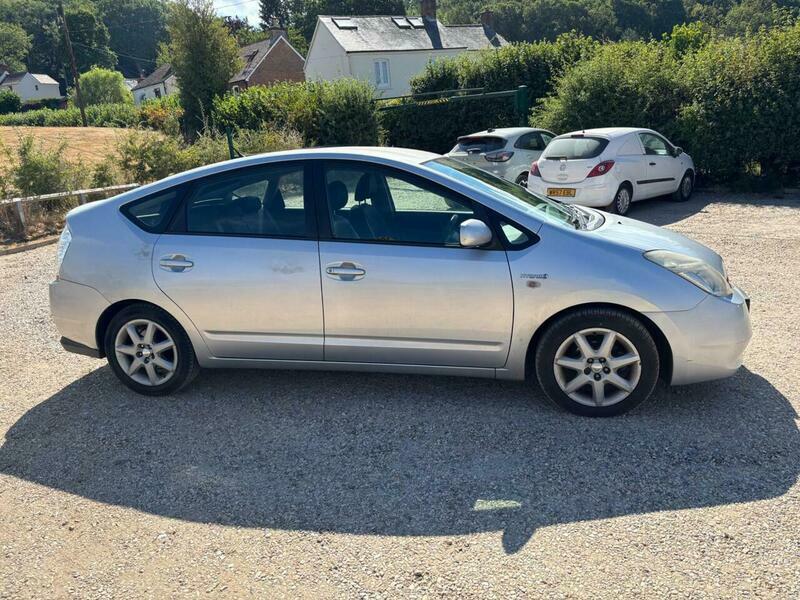 Toyota Prius 1.5 T Spirit Cvt Black #20
