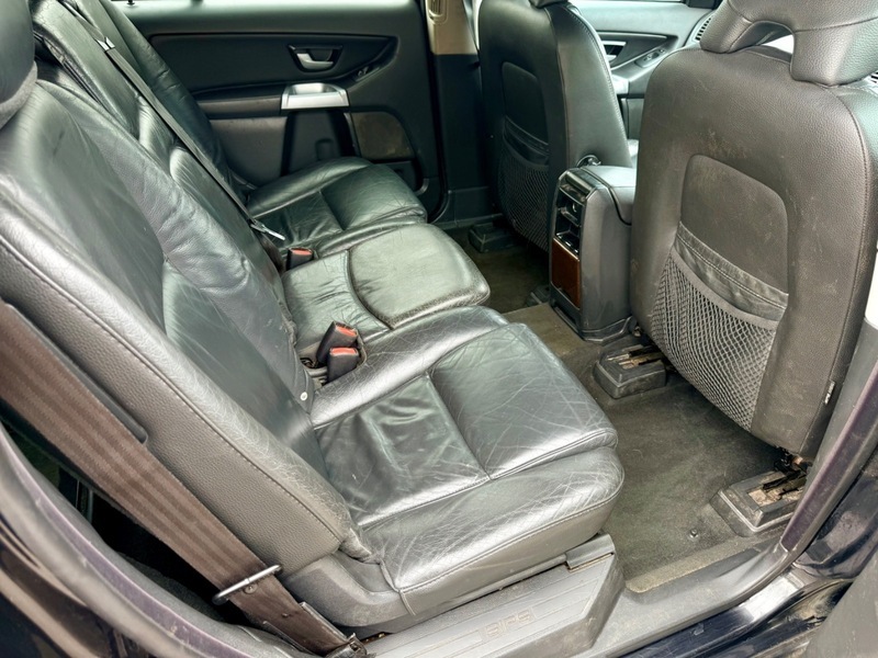Volvo XC90 4X4 2.4 D5 Se Geartronic 200404 Silver #13