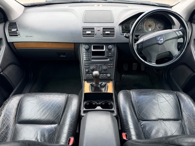 Volvo XC90 4X4 2.4 D5 Se Geartronic 200404 Silver #10