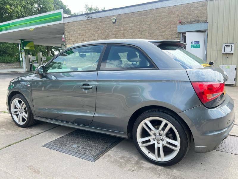 Audi A1 1.6 Tdi S Line Euro 5 Ss Grey #5