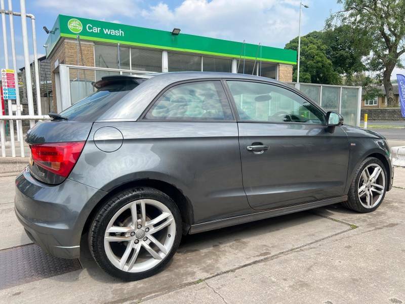 Audi A1 1.6 Tdi S Line Euro 5 Ss Grey #4