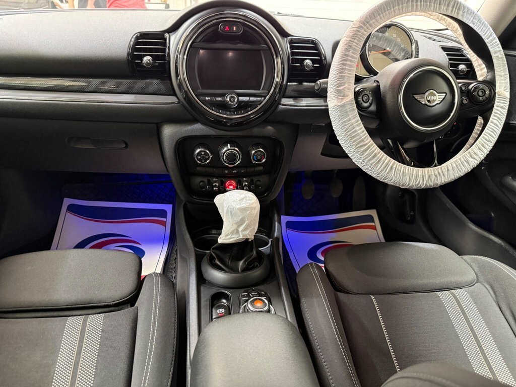 Mini Clubman 2L Cooper S 6Dr Black #2