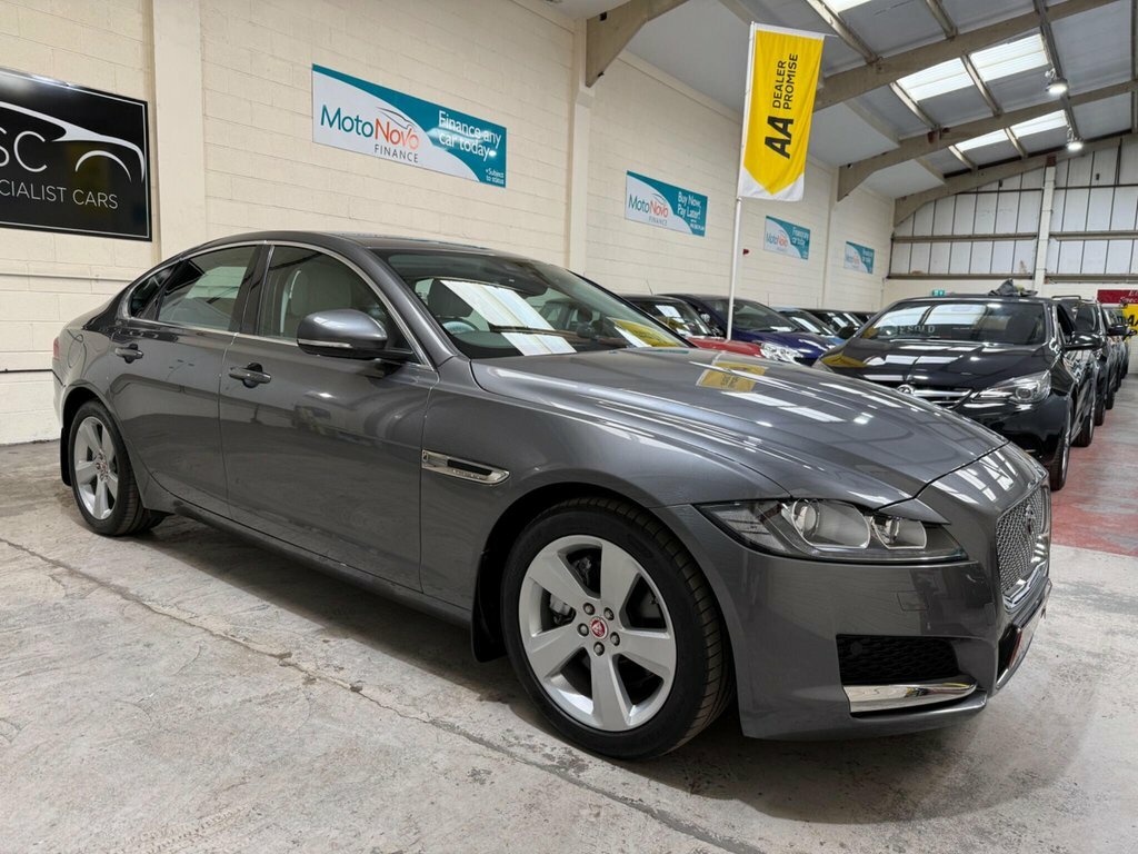 Jaguar XF 2L Portfolio Grey