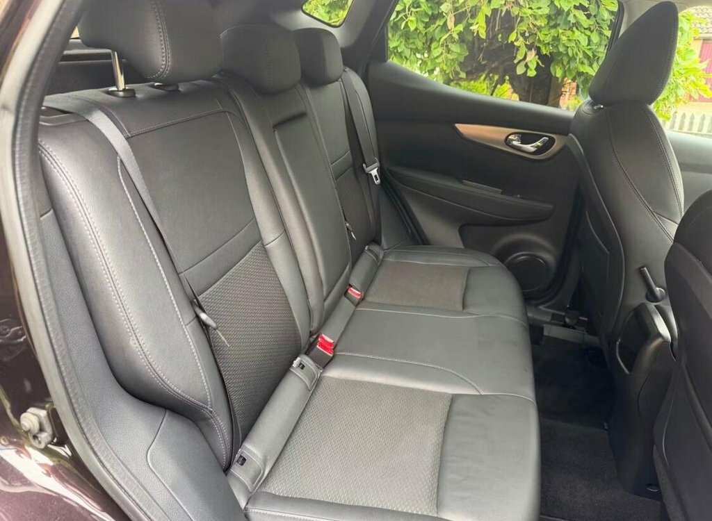 Nissan Qashqai 1.3L Tekna Black #5