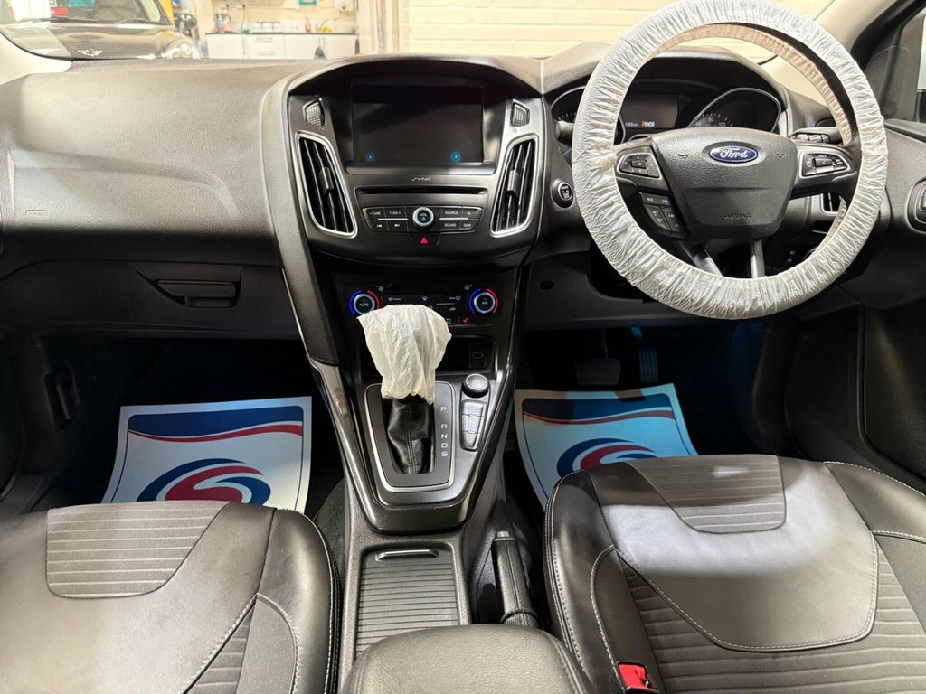 Ford Focus 1.5L Titanium X White #2